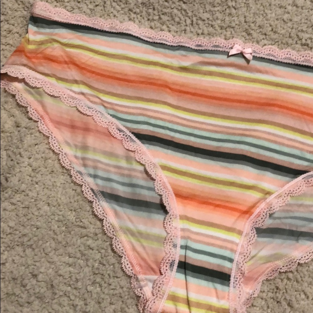 NWOT Body by Victoria Hiphugger